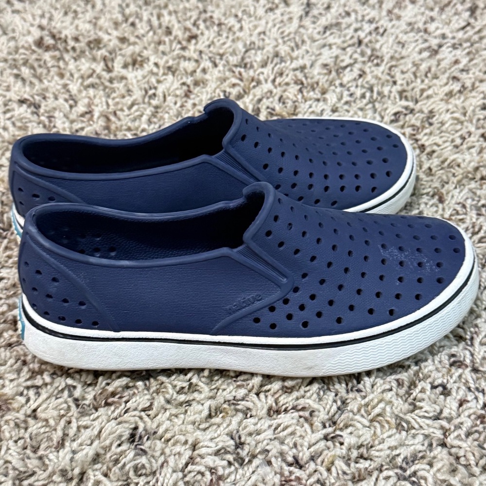Native Miles Kids Navy Blue White Slip On EVA Sneakers Shoes J2 - Picture 3 of 7